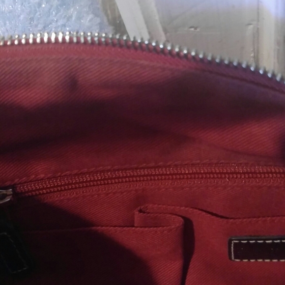 Handbag - Picture 5 of 5